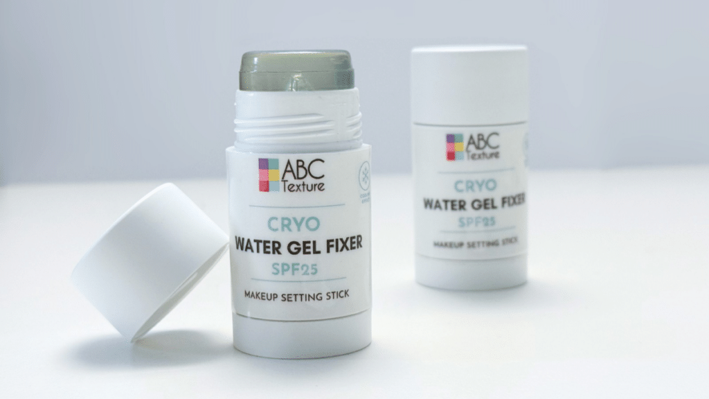 Cryo Water-Gel Fixer Stick SPF25 développé par ABC Texture