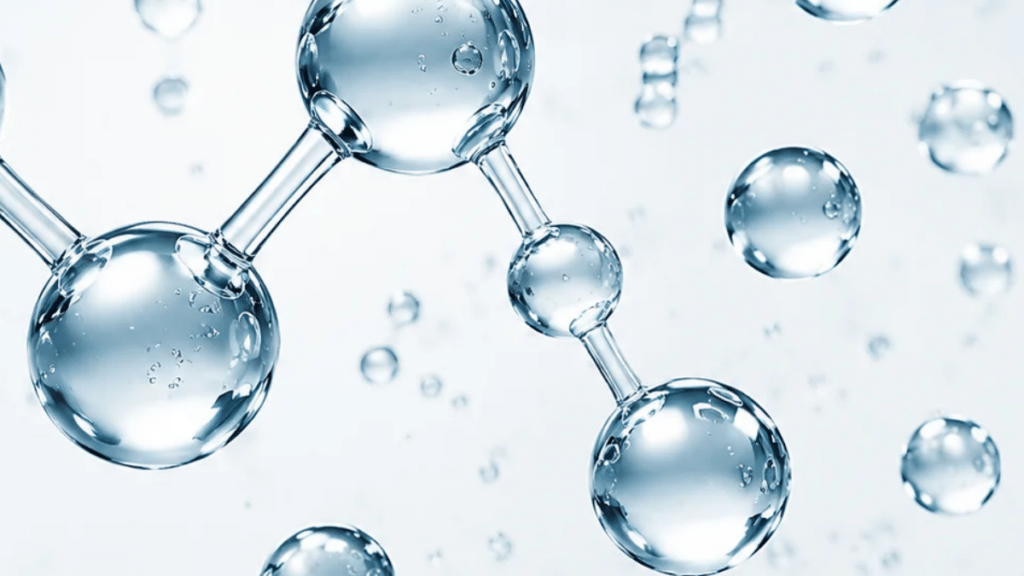 Illustration de molécules évoquant une formulation cosmétique aqueuse